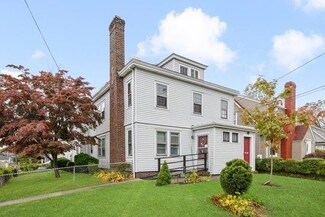 700 Pontiac Ave, Cranston, RI 02910