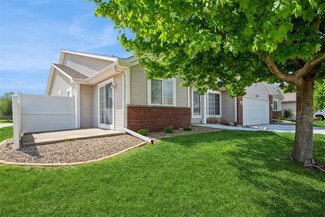 1237 74th St NE, Cedar Rapids, IA 52402