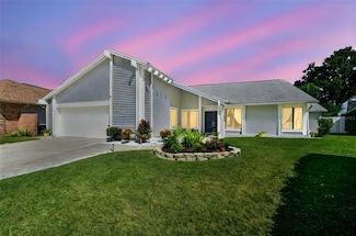 14603 Village Glen Cir, Tampa, FL 33618