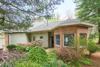 1746 Rock Hill Ln Unit 1746, Akron, OH 44313