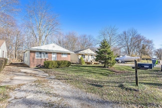 33505 Meldrum St, Chesterfield, MI 48047