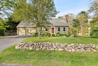 42 Joanne Dr, Marion, MA 02738