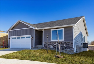 6403 NE 11th Ct, Des Moines, IA 50313