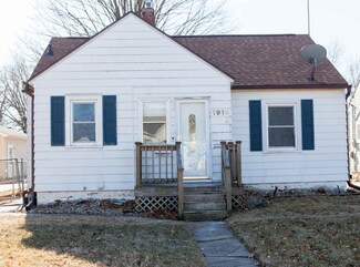 1919 Falls Ave, Waterloo, IA 50701