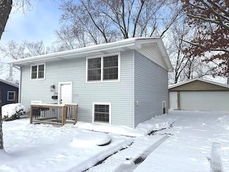 3704 Linden Rd, Richton Park, IL 60471