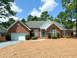 91 Deerwood Ln, Pinehurst, NC 28374