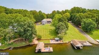 565 Busbees Point Rd, Bumpass, VA 23024