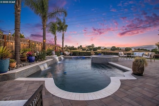 4001 Browning Dr, Concord, CA 94518