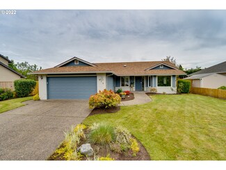616 S Pine St, Canby, OR 97013