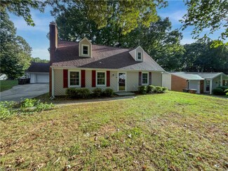 3311 Ryderwood Dr, Greensboro, NC 27407