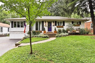 1126 Des Peres Ave, Saint Louis, MO 63119