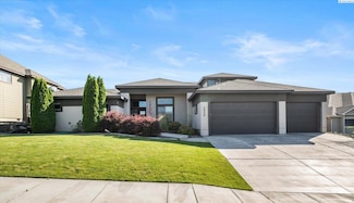 3809 W 48th Ave, Kennewick, WA 99337