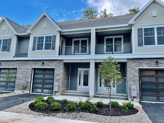 40 Landon Ln, Ballston Spa, NY 12020