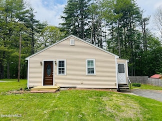 66 Orlando Ave, Pittsfield, MA 01201