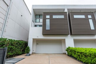 716 Birdsall St, Houston, TX 77007