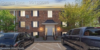 505 W Highland Rd Unit C13, Howell, MI 48843