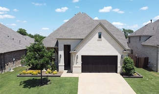 2660 Stadium View Dr, Fort Worth, TX 76118