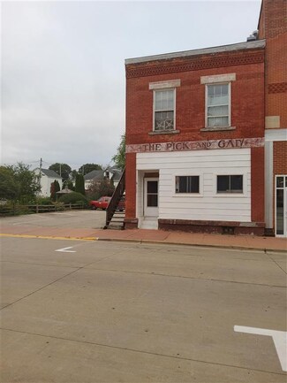 128 W Water St, Shullsburg, WI 53586
