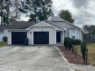 1446 Forest Hill Dr, Leland, NC 28451