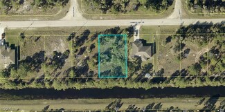 1036 Candlelight Dr, Lehigh Acres, FL 33974