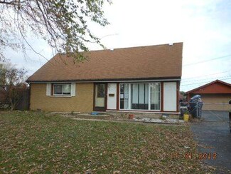8847 Saratoga Dr, Bridgeview, IL 60455