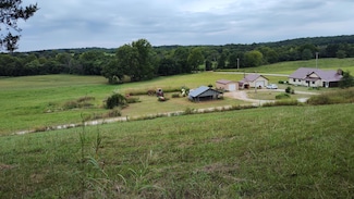 5627 S 95th Rd, Willard, MO 65781