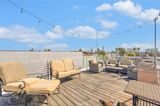 2208 Dell Ave, Venice, CA 90291