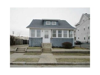 261 Doric Ave, Cranston, RI 02910