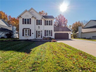 26985 Valeside Ln, Olmsted Falls, OH 44138