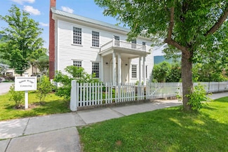 8 North St Unit 1, Bristol, VT 05443
