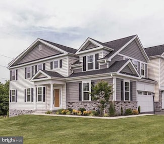 77 Hunters Ln, Glen Mills, PA 19342