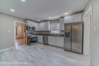 1332 Lackawanna Trail, Clarks Summit, PA 18411