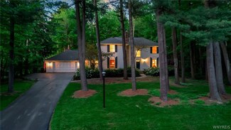 6 Concord Dr, Orchard Park, NY 14127