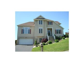 115 Edgewood Dr, New Stanton, PA 15672