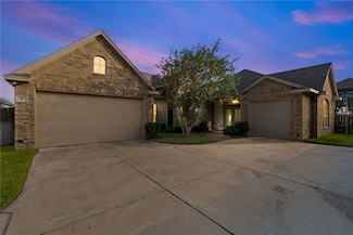 6 Reserve Blvd, Corpus Christi, TX 78414