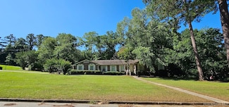 386 Stonebridge Ln, Ozark, AL 36360
