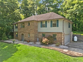 6007 Hickory Way, Lanesville, IN 47136