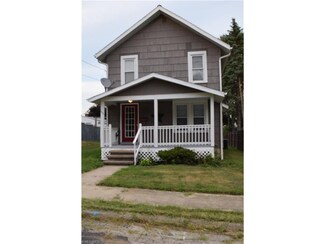 163 23rd St NW, Barberton, OH 44203