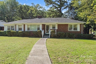 1736 Woodland Dr, Charlotte, NC 28205