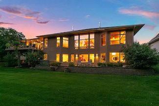 9730 Sky Ln, Eden Prairie, MN 55347