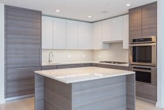 1 Franklin St Unit 3107, Boston, MA 02110