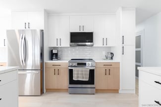 7550 Eads Ave Unit 305, La Jolla, CA 92037