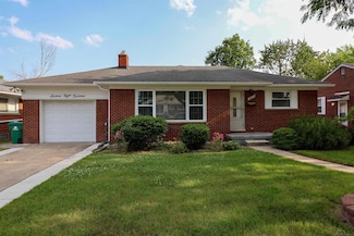 16814 Veronica Ave, Eastpointe, MI 48021
