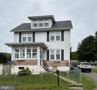 220 Lewis St, Brockton, PA 17925