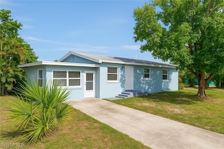3847 Maxine St, Fort Myers, FL 33901
