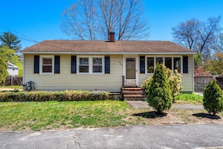 465 South St, Tewksbury, MA 01876