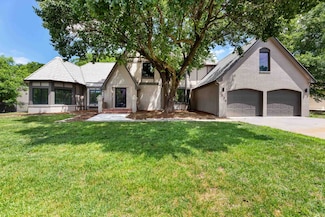 2534 N Greenleaf Ct, Wichita, KS 67226