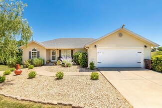 138 Hedgeapple Rd, Spokane, MO 65754