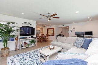 544 Via de la Valle Unit B, Solana Beach, CA 92075