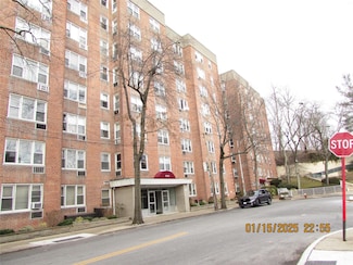 5 Sadore Ln Unit 3 S, Yonkers, NY 10710